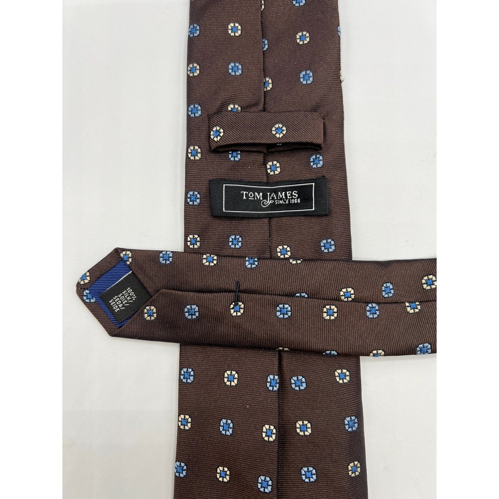 TOM JAMES 100% Silk Tie Brown Geometric Made in USA L:57.75" W:3.25" - T9‎
